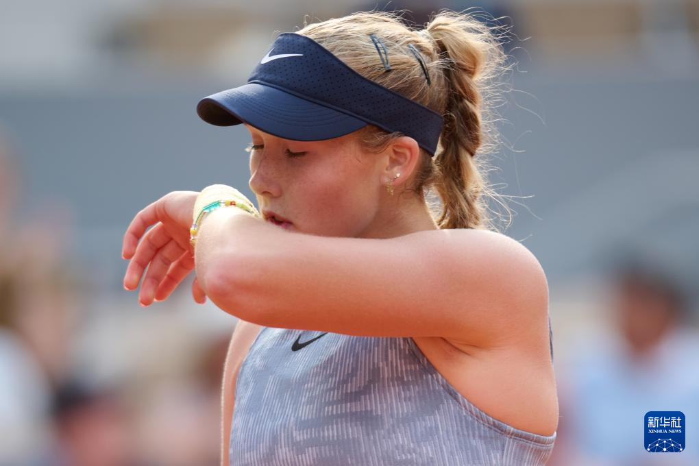 次助攻和一 次助攻和一