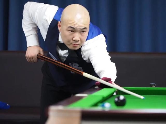 队身上具备 队身上具备